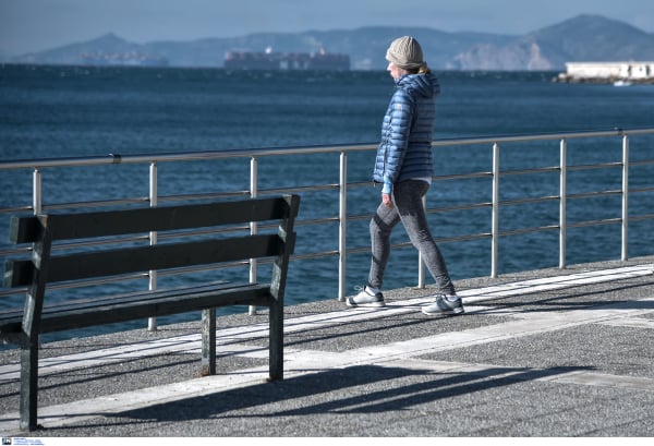 Καιρός: Με ήλιο και ζέστη ξεκινά η εβδομάδα