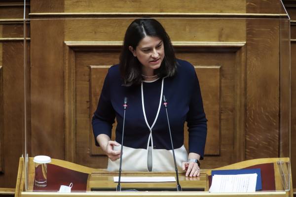 Κεραμέως: Με κάθε διαδήλωση απομακρύνεται το ενδεχόμενο για άνοιγμα των σχολείων