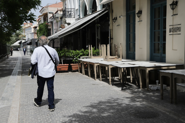 Είναι οριστικό: Ανοίγει η εστίαση από 25 Μαίου, «πράσινο φως» από τους λοιμωξιολόγους για καφέ και εστιατόρια