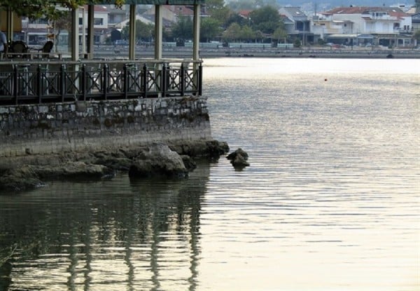 «Στέγνωσε» η λίμνη των Ιωαννίνων