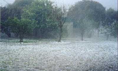 Καιρός: Έντονες βροχές και χαλαζόπτωση «χτύπησαν» τη Μαγνησία