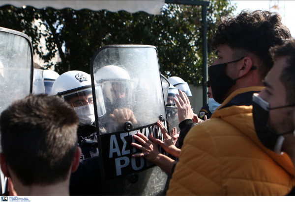 Θεσσαλονίκη: 31 συλλήψεις κατά την αστυνομική επιχείρηση στο κτίριο διοίκησης του ΑΠΘ 