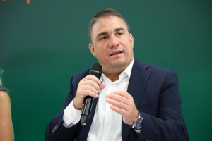 Τσουκαλάς προς Μαρινάκη: Σας αφήνουμε να παίξετε μόνοι σας στο γήπεδο του ψεύδους και της τοξικότητας