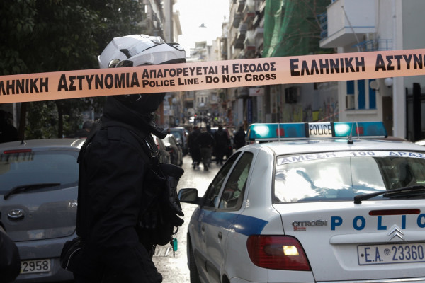 Μεγάλη αστυνομική επιχείρηση στη Μενάνδρου μετά τη φονική συμπλοκή της Πέμπτης