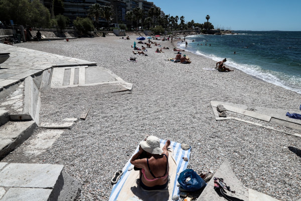 Καιρός σήμερα: Ζέστη με τον υδράργυρο στους 36 βαθμούς, πού θα πέσουν βροχές