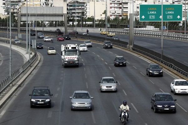 Οι τιμές των καυσίμων βάζουν «φωτιά» στις τσέπες των οδηγών