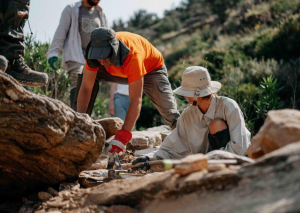 Πώς οι ξερολιθιές σώζουν τη Σίφνο