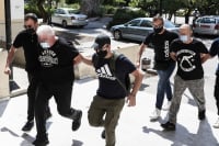 Ηλιούπολη: Σοκάρει η κατάθεση της 19χρονης – Ξυλοδαρμοί, βιασμοί και απειλές θανάτου, «ο πατέρας μου με βίαζε από τα 11»