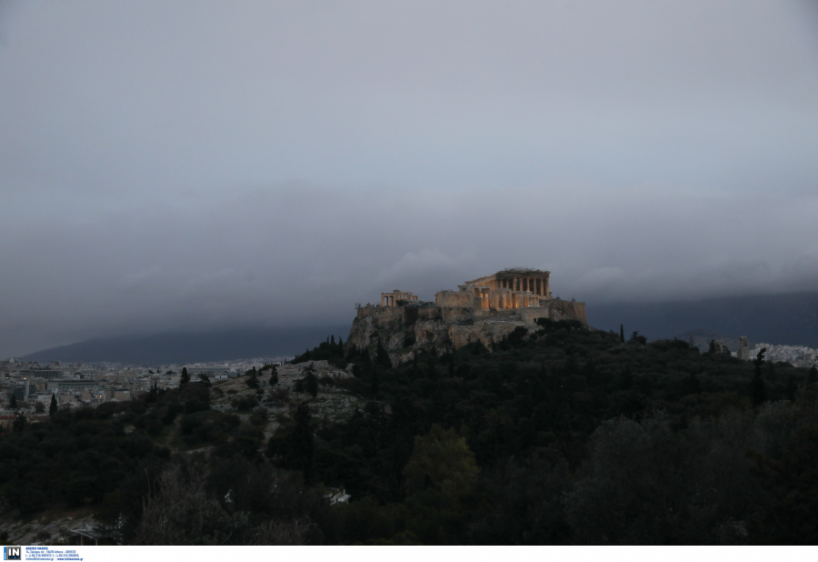 Χαλάει ο καιρός την Πέμπτη, πέφτει και η θερμοκρασία