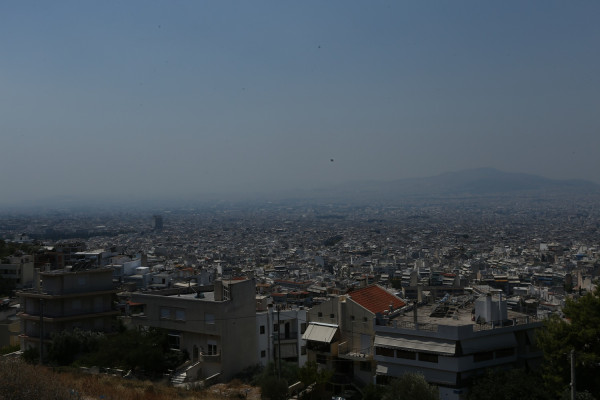 Φωτιά στην Εύβοια: Πότε θα «καθαρίσει» η ατμόσφαιρα στην Αττική