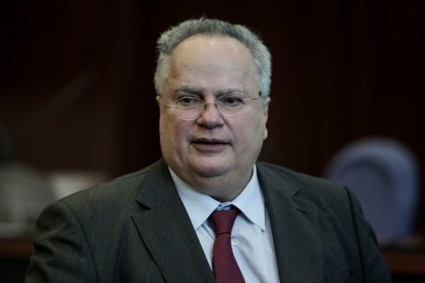 Ο Νίκος Κοτζιάς απαντά σε δημοσιεύματα