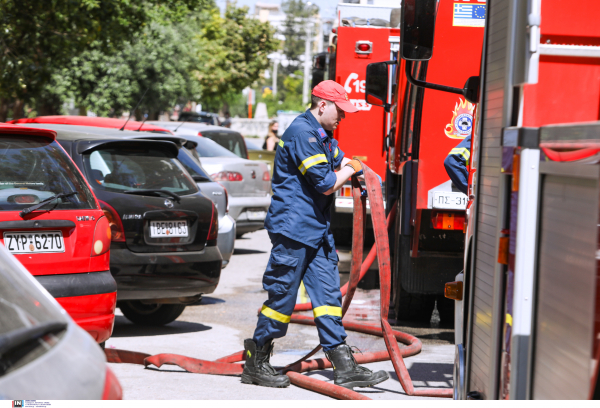 Φωτιά σε εγκαταλελειμμένο κτίριο στον Βοτανικό