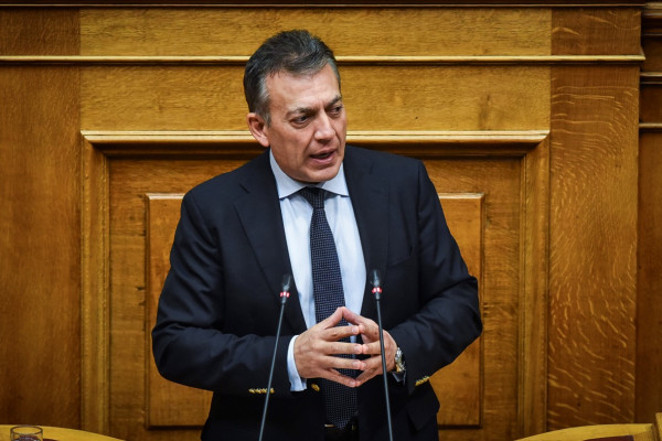 Βρούτσης: Καταγγελία για κατάρρευση των εσόδων των Ταμείων λόγω της αναμονής για την νέα ρύθμιση των 120 δόσεων