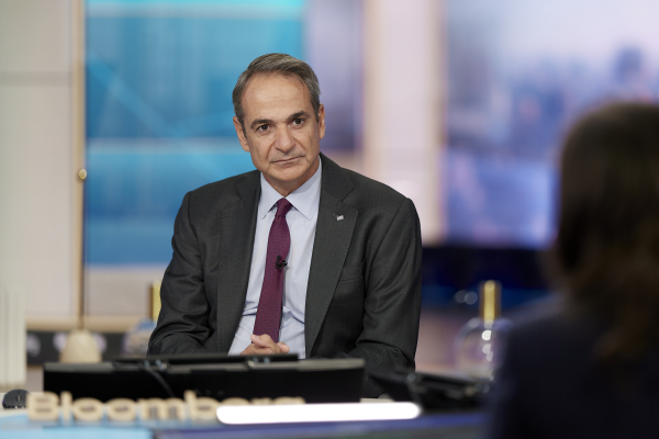 Μητσοτάκης με Βαρδινογιάννη και Λάτση για τις τιμές σε καύσιμα και πετρέλαιο θέρμανσης