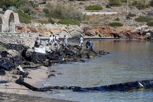 Έντονο στρες σε εργαζομένους της απορρύπανσης μπορεί να προκαλέσει η πετρελαιοκηλίδα