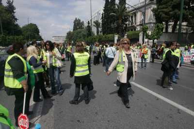 Διασφάλιση των εργασιακών τους δικαιωμάτων, ζητούν οι σχολικοί τροχονόμοι