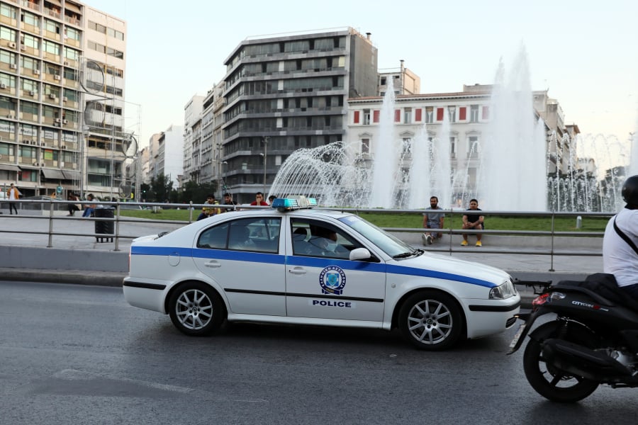 Πυροβολισμοί στην Ομόνοια με έναν τραυματία