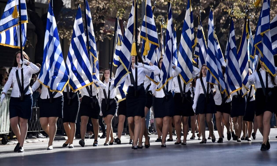 28η Οκτωβρίου και σχολεία: Απουσία στους μαθητές που δεν πάνε στη γιορτή