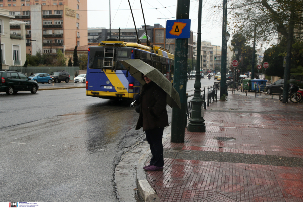 Συννεφιασμένος και με αφρικανική σκόνη ο καιρός την Τρίτη -Πού θα ρίξει λασποβροχές