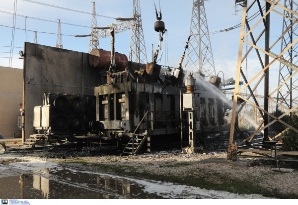 ΥΠΕΝ: Δεν προκύπτει ανησυχία για επιβάρυνση της ατμόσφαιρας, μετά την πυρκαγιά στον Ασπρόπυργο