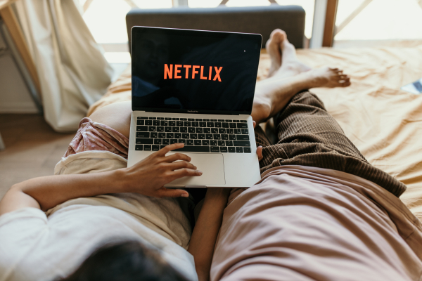 Αυτή είναι η μακροβιότερη σειρά του Netflix που μόλις ανανέωσε