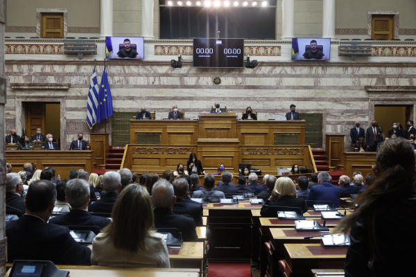 Η απάντηση της Βουλής για το βίντεο με το μέλος του Τάγματος Αζόφ