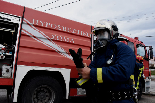 Φωτιά στο Κρυονέρι: Βρέθηκε νεκρός σε αυτοκίνητο