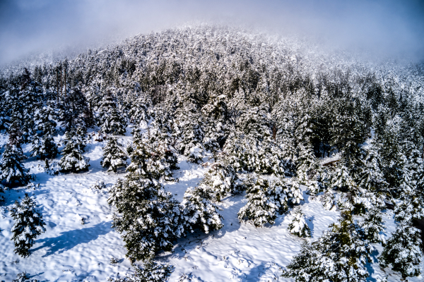 Καιρός-Meteo: Ψυχρό μέτωπο απειλεί τη μισή Ελλάδα την Τρίτη - Που θα σημειωθεί πτώση της θερμοκρασίας