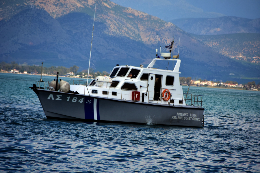 Φωτιά σε ιστιοπλοϊκό στη βόρεια Εύβοια