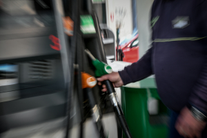 «Αέρας» το fuel pass - Πολύ πάνω από 2 ευρώ το λίτρο τα καύσιμα στα νησιά