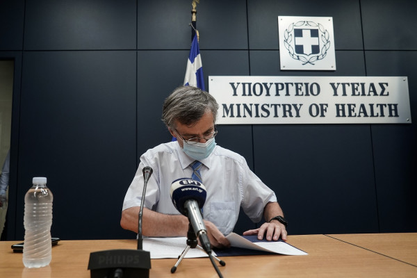 Το «καρφί» του Σωτήρη Τσιόδρα στην Νίκη Κεραμέως για την τιμωρία των μαθητών που δεν φορούν μάσκα