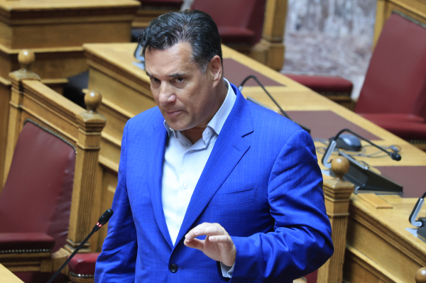 Σήμα χαλαρής ψήφου από τον Άδωνι