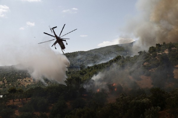 Σε ύφεση η πυρκαγιά στην Αναφωνήτρια Ζακύνθου