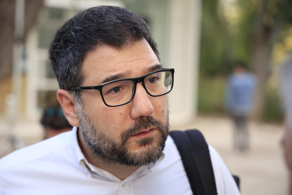 Νάσος Ηλιόπουλος: Ομοφοβικός οχετός από τον Στίγκα