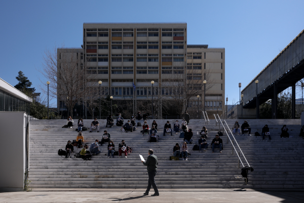 Επιστολή της ΠΟΣΔΕΠ σε Κεραμέως, Πλεύρη: «Δεν τηρούνται οι όροι υγειονομικής ασφάλειας στα ΑΕΙ»