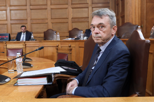 Η σιωπή του Μαξίμου για τον Γρ. Βάρρα