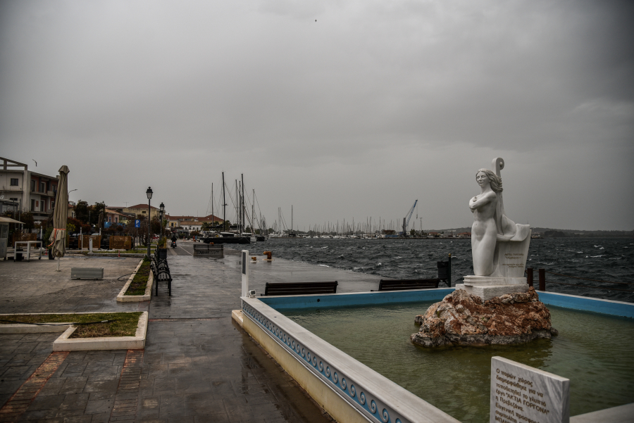 Ξεκινάει 48ωρο καταιγίδων και στην Αττική, τι ώρα θα βρέξει στην Αθήνα