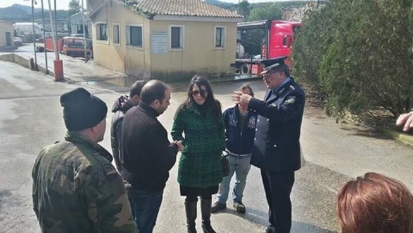 Στο ΧΥΤΑ Τεμπλονίου η εισαγγελέας Πρωτοδικών Κέρκυρας, μετά τον αποκλεισμό του από μερίδα κατοίκων (pics)