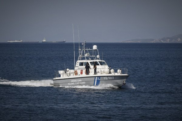 Συναγερμός στο Λιμενικό: Βυθίστηκε ιστιοφόρο με 9 επιβάτες στον Πόρο