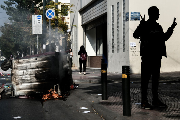 Στην κυκλοφορία ξανά η Πατησίων μετά τα επεισόδια έξω από την ΑΣΟΕΕ