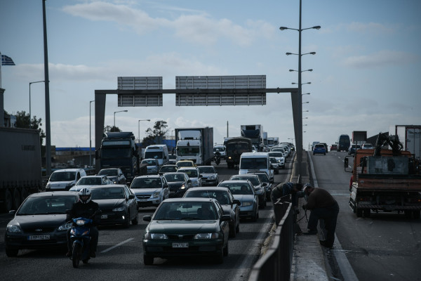 Πόσα άτομα επιτρέπονται στο αυτοκίνητο μετά το άνοιγμα του λιανεμπορίου