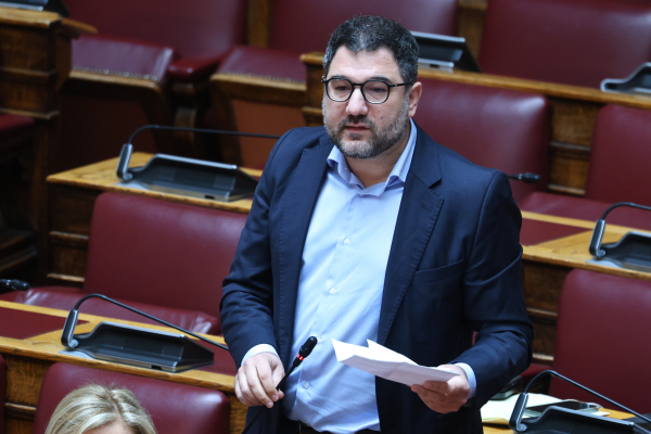 Η «κραυγή» του Ηλιόπουλου για την ομιλία Βορίδη στη Βουλή