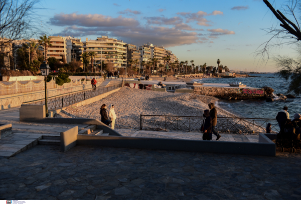 Με ήλιο ο καιρός σήμερα, Χριστούγεννα, και άνοδο της θερμοκρασίας