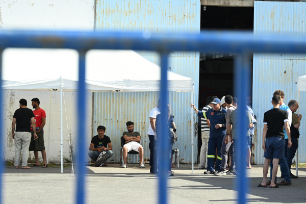 Πολύνεκρο ναυάγιο στην Πύλο: Ενώπιον του ανακριτή οι 9 Αιγύπτιοι που φέρονται ως οι διακινητές