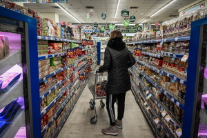 Στέγαση και τρόφιμα «γονατίζουν» τους οικογενειακούς προϋπολογισμούς - Χαοτικές διαφορές πόλεων και επαρχίας