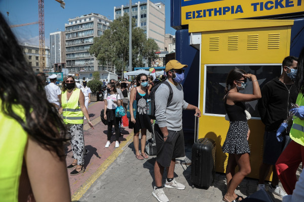 Κορονοϊός: Σε μπελάδες και πάλι η Αττική με σχεδόν 100 κρούσματα