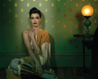 Η Anne Hathaway μίλησε για την αποβολή της ενώ υποδυόταν τον ρόλο εγκύου σε παράσταση