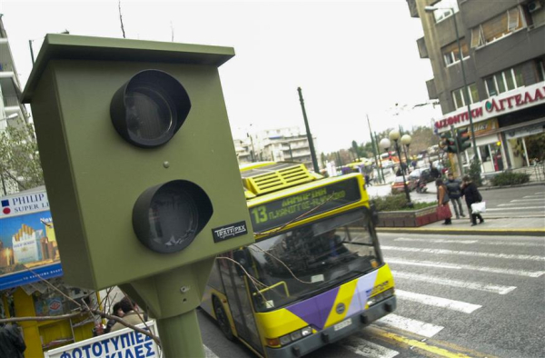 Σε λειτουργία οι 12 νέες κάμερες για την κίνηση στις λεωφορειολωρίδες – Πού βρίσκονται - Tα πρόστιμα