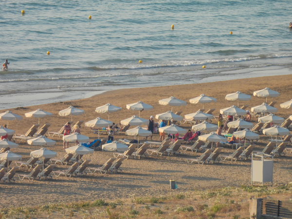 Κοινωνικός Τουρισμός ΟΑΕΔ: 49.000 επιταγές για δωρεάν διακοπές από την ΔΥΠΑ ενεργοποιήθηκαν τον Αύγουστο