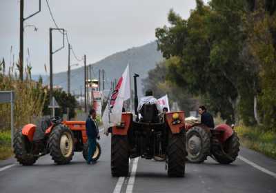 Έτοιμοι για νέα «μπλόκα» οι αγρότες μετά τις γιορτές